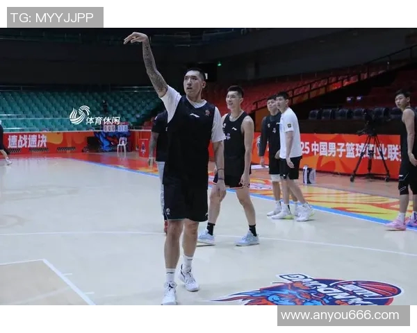 山东高速男篮迎战深圳队全力争胜期待精彩对决与球迷共享激情时刻